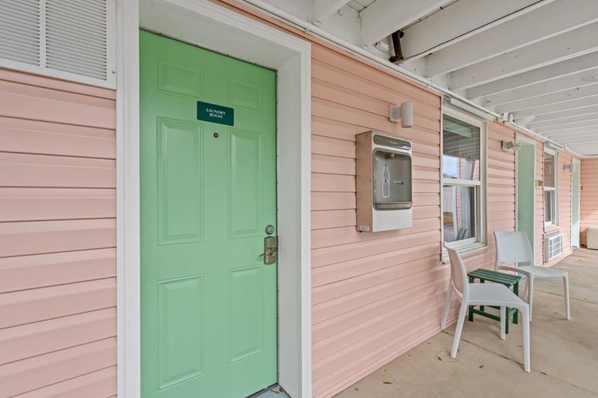 Treehouse Lodge Walk To Beach Pet-Friendly 305 Myrtle Beach Exterior photo